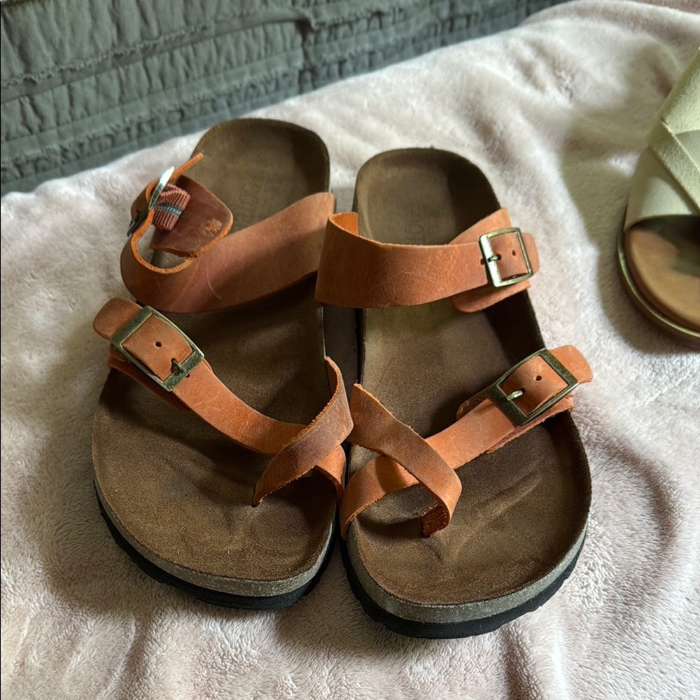 White Mountain Brown Sandals